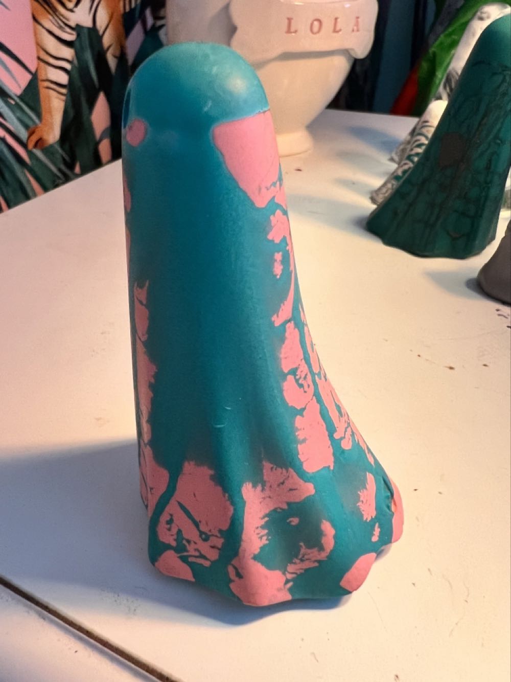 Webbed Green & Pink  vinyl figure collectible - Main Image 4