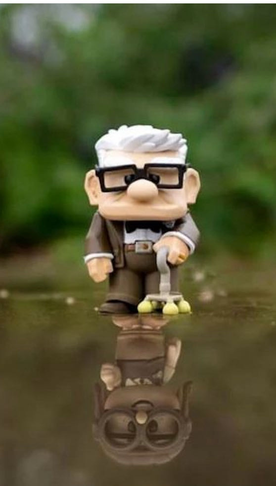 Funko Soda: Carl Fredricksen (Up) - Up vinyl figure collectible [Barcode 889698594639] - Main Image 2