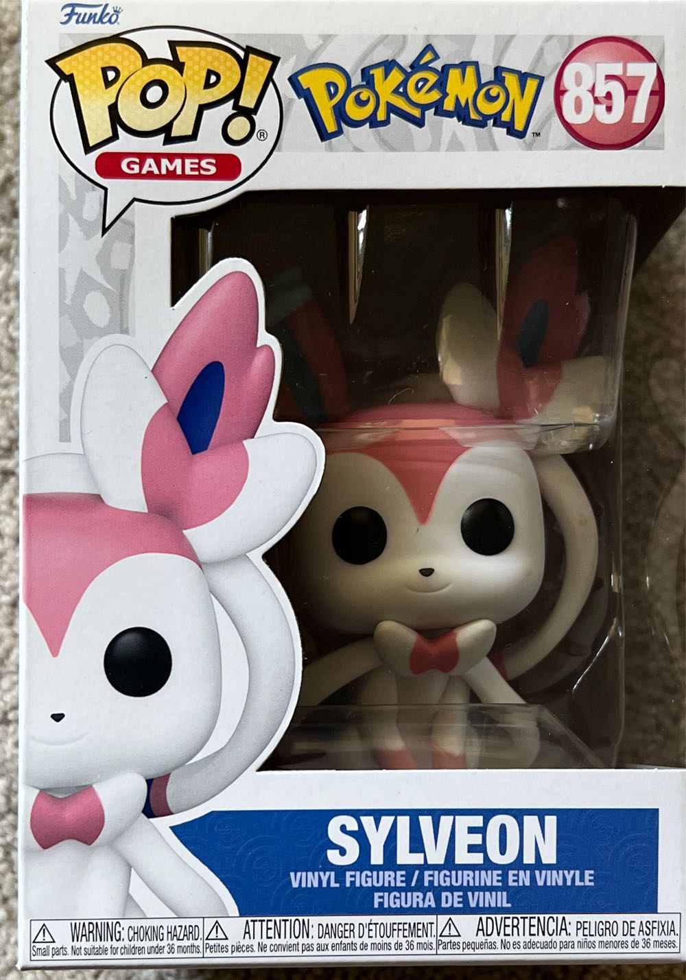 Sylveon - Pokémon vinyl figure collectible [Barcode 889698593410] - Main Image 2