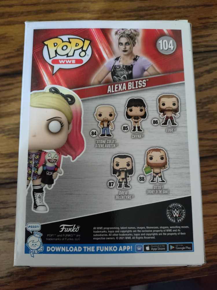 Alexa Bliss Pop! 104 - WWE vinyl figure collectible [Barcode 889698624831] - Main Image 2