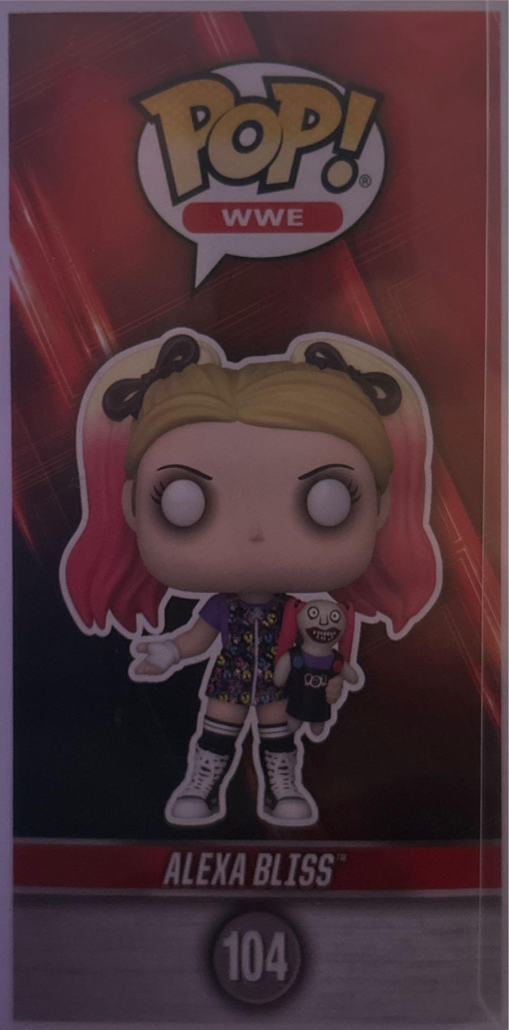 Alexa Bliss Pop! 104 - WWE vinyl figure collectible [Barcode 889698624831] - Main Image 4