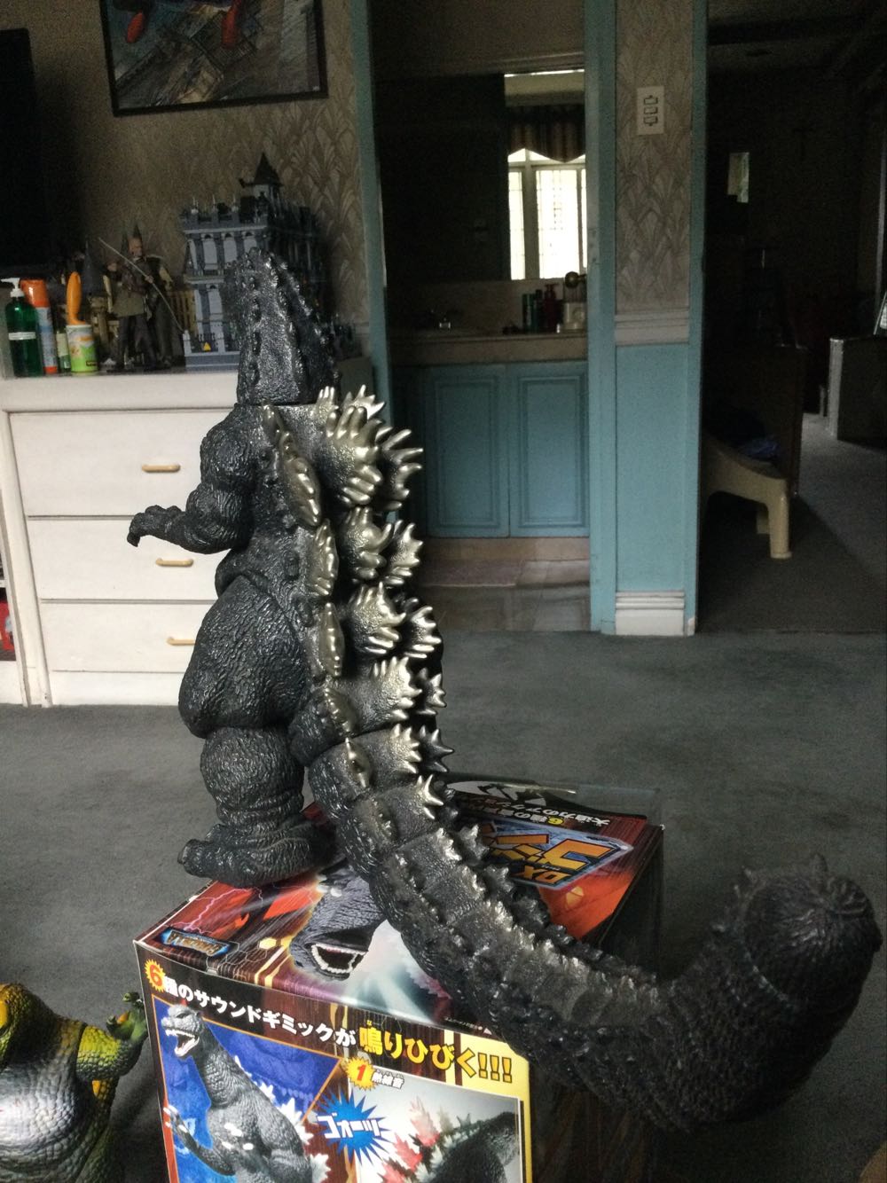 Godzilla  ( Bandai / 1991 / Large Scale ) - Godzilla vinyl figure collectible - Main Image 4