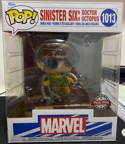 Marvel Sinister Six: Doctor Octopus - Marvel Universe vinyl figure collectible [Barcode 889698609029] - Main Image 2
