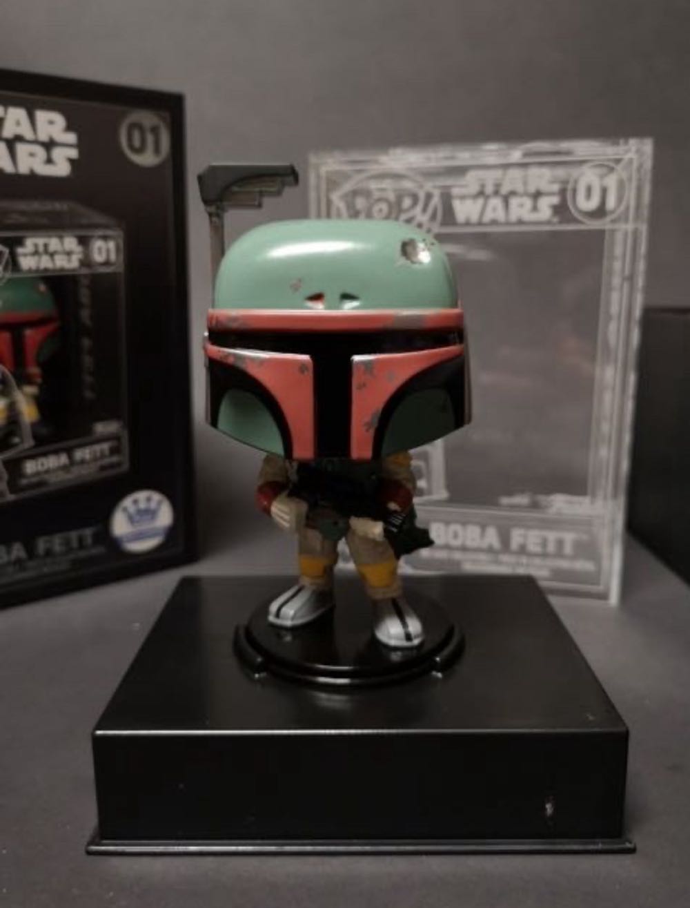 Boba Fett - Star Wars vinyl figure collectible [Barcode 889698618205] - Main Image 3