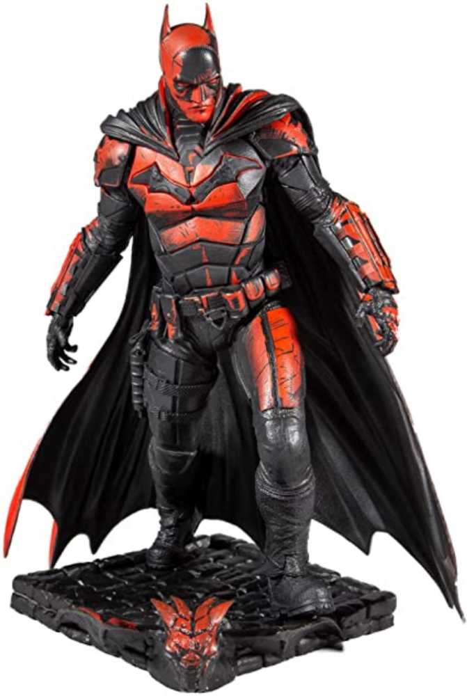 Batman #Gold Label Posed Statue - DC: Superheroes vinyl figure collectible [Barcode 787926150704] - Main Image 3