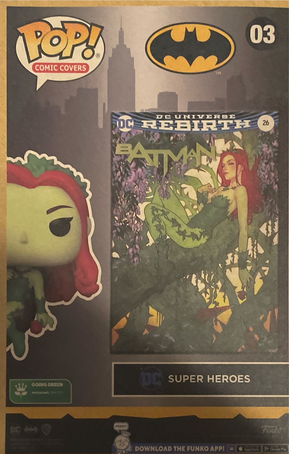 Poison Ivy - DC Universe vinyl figure collectible [Barcode 889698627030] - Main Image 2