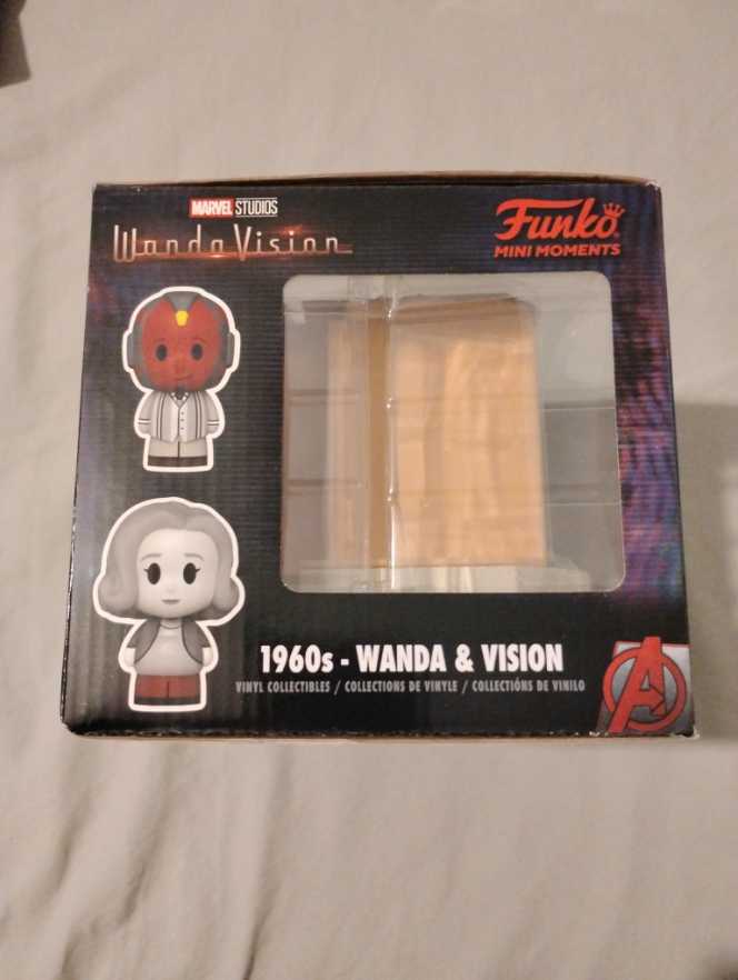 1960s - Wanda & Vision - Marvel Universe vinyl figure collectible [Barcode 889698609579] - Main Image 4