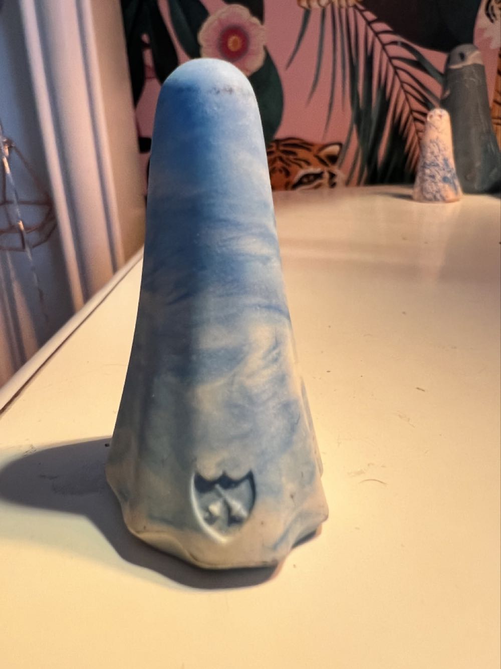 Blue Swirl On White Boo  vinyl figure collectible - Main Image 2