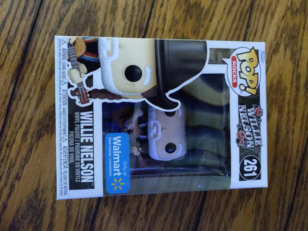 Willie Nelson (with Hat)  vinyl figure collectible [Barcode 889698628341] - Main Image 2