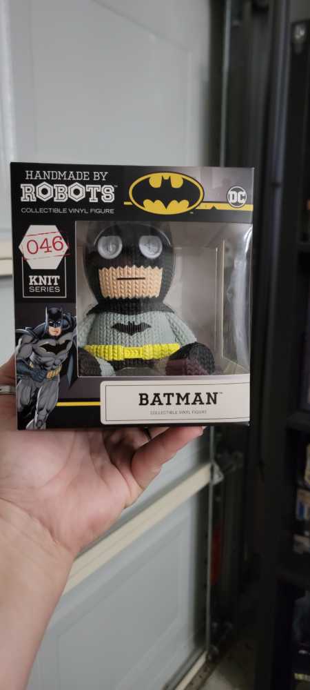Handmade By Robots Batman Vinyl Figure - DC: Superheroes vinyl figure collectible [Barcode 818730020676] - Main Image 2