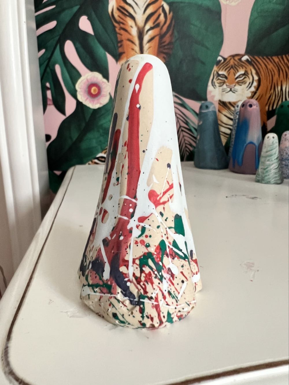 Peach Huxster  vinyl figure collectible - Main Image 2