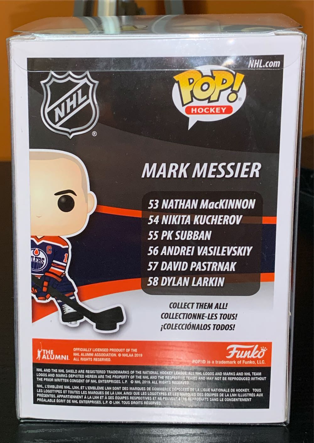 #47: Mark Messier  vinyl figure collectible [Barcode 889698435192] - Main Image 3
