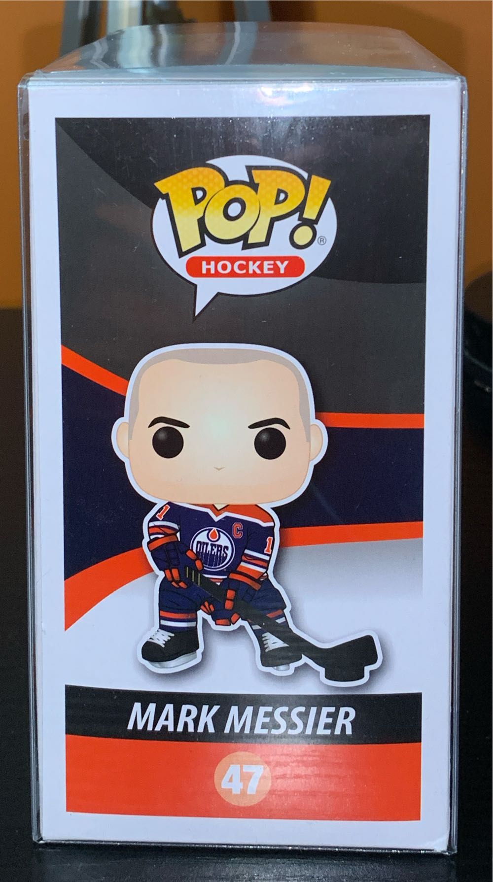 #47: Mark Messier  vinyl figure collectible [Barcode 889698435192] - Main Image 4