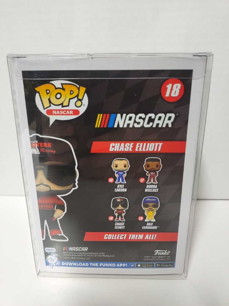 Chase Elliott  vinyl figure collectible [Barcode 889698592369] - Main Image 2