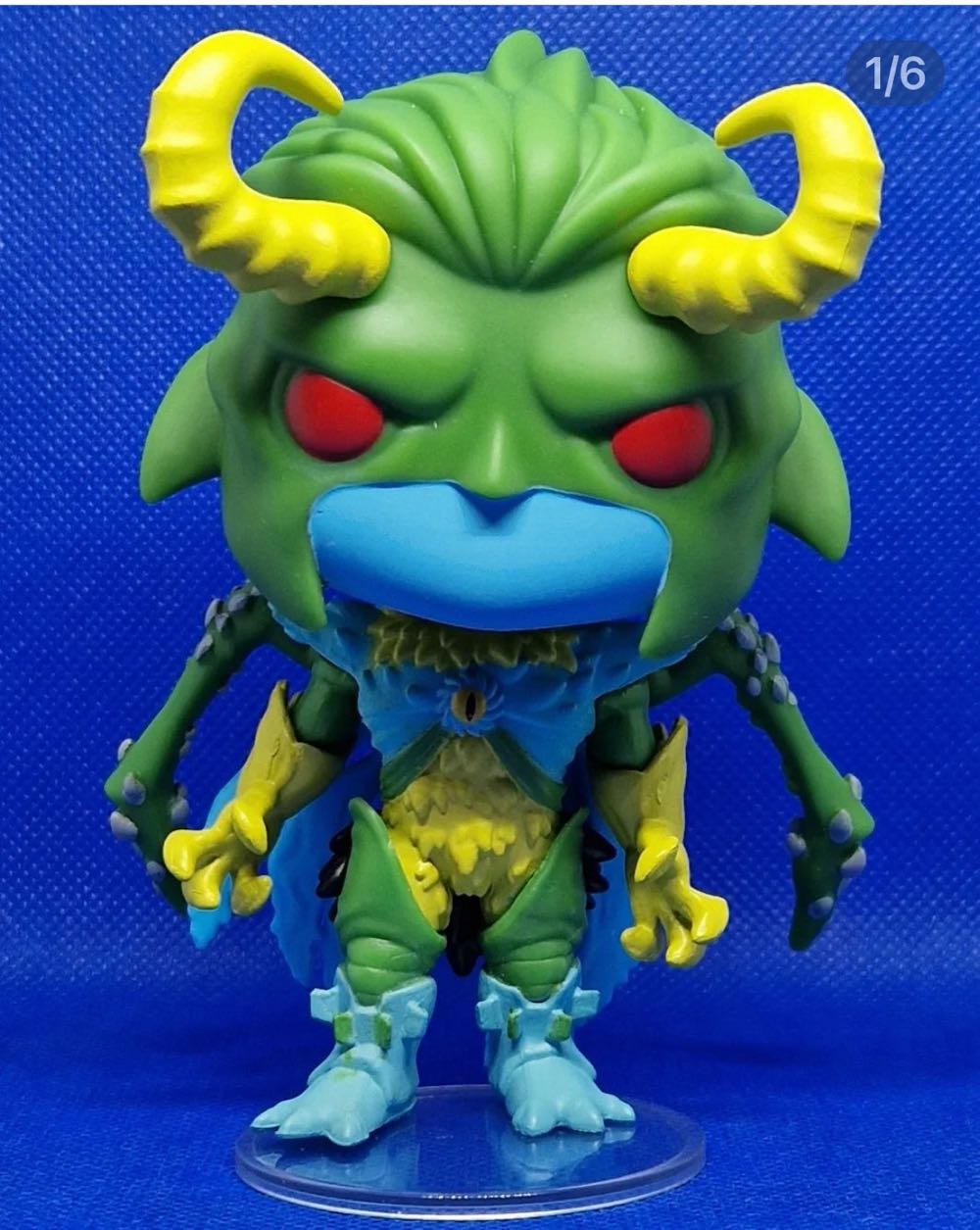 Loki - Marvel Universe vinyl figure collectible [Barcode 889698615242] - Main Image 4