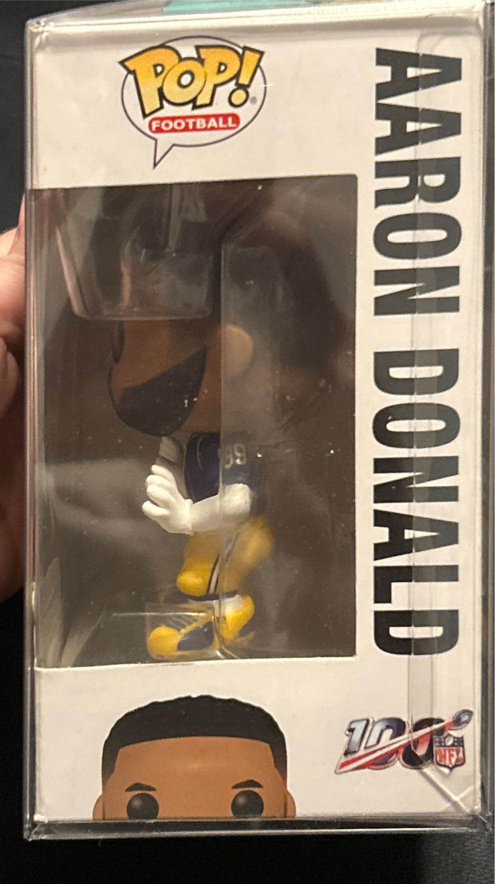 #130 Football: LA Rams: Aaron Donald  vinyl figure collectible [Barcode 889698428767] - Main Image 2