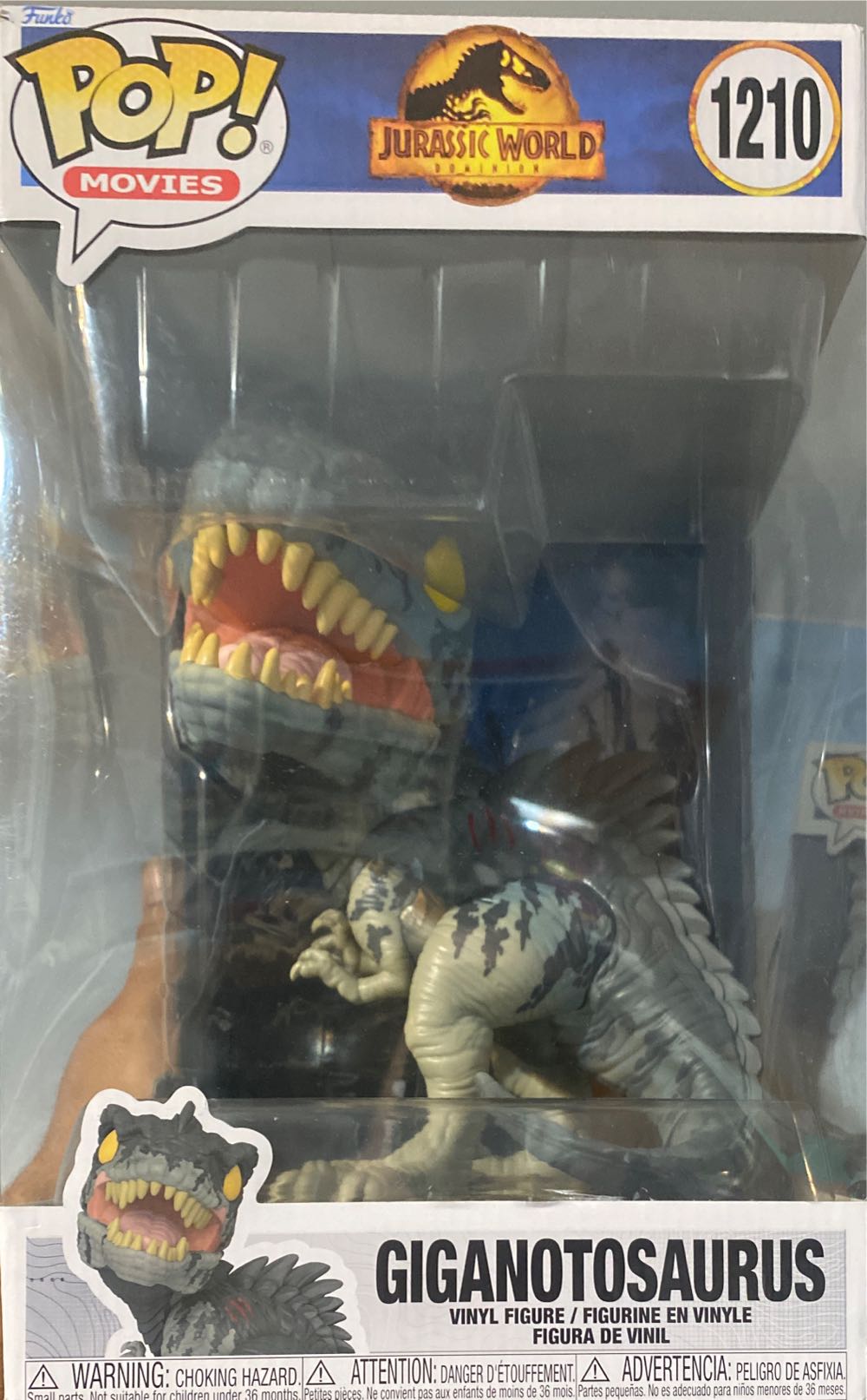 Giganotosaurus Jumbo - Jurassic World vinyl figure collectible [Barcode 889698553780] - Main Image 2