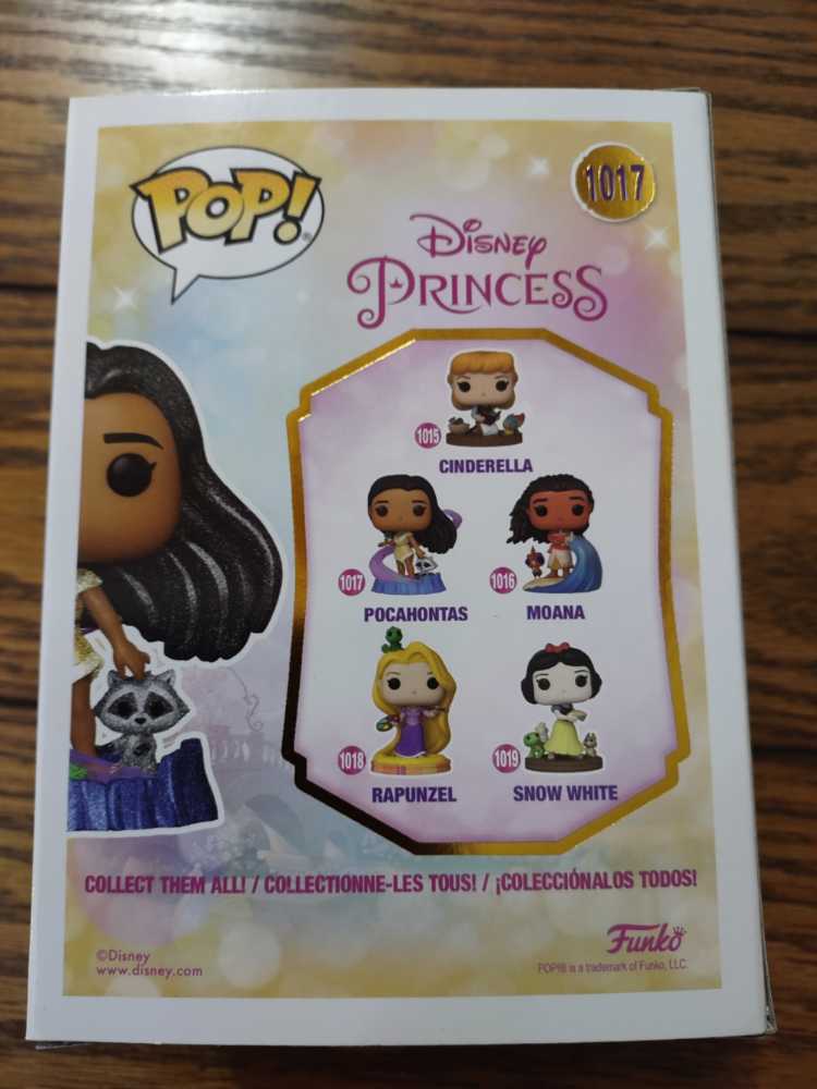 Pocahontas - Disney Princess vinyl figure collectible [Barcode 889698632003] - Main Image 3