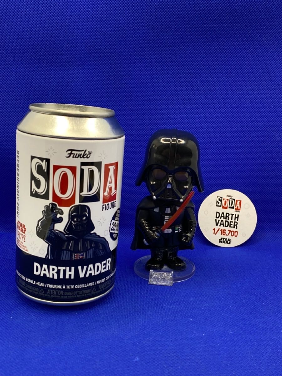 Darth Vader - Star Wars vinyl figure collectible [Barcode 889698617246] - Main Image 3