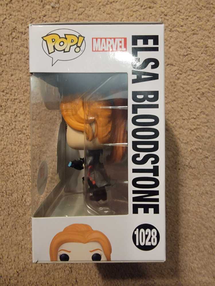 Elsa Bloodstone - Marvel Universe vinyl figure collectible [Barcode 889698631747] - Main Image 3