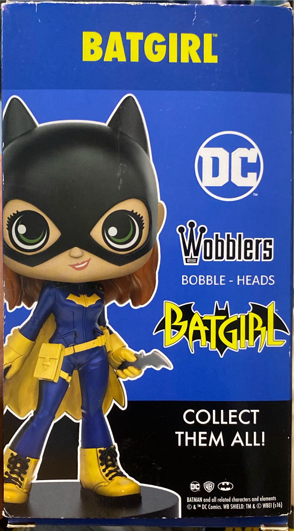 Batgirl - Batman vinyl figure collectible [Barcode 889698122771] - Main Image 3