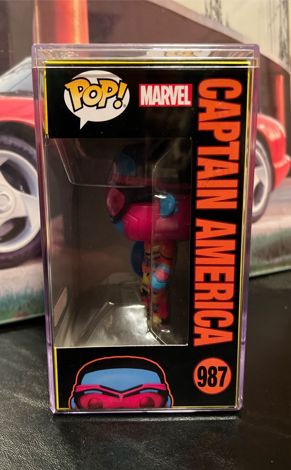 Captain America - Marvel Universe vinyl figure collectible [Barcode 889698627559] - Main Image 3