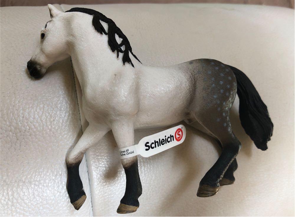 Andalusian Stallion  vinyl figure collectible [Barcode 4059433025568] - Main Image 2