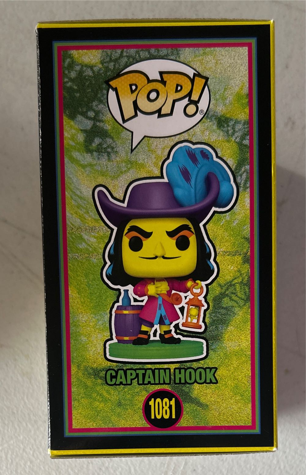 #1081 Disney: Villains: Captain Hook - Disney Villains vinyl figure collectible [Barcode 889698603959] - Main Image 4