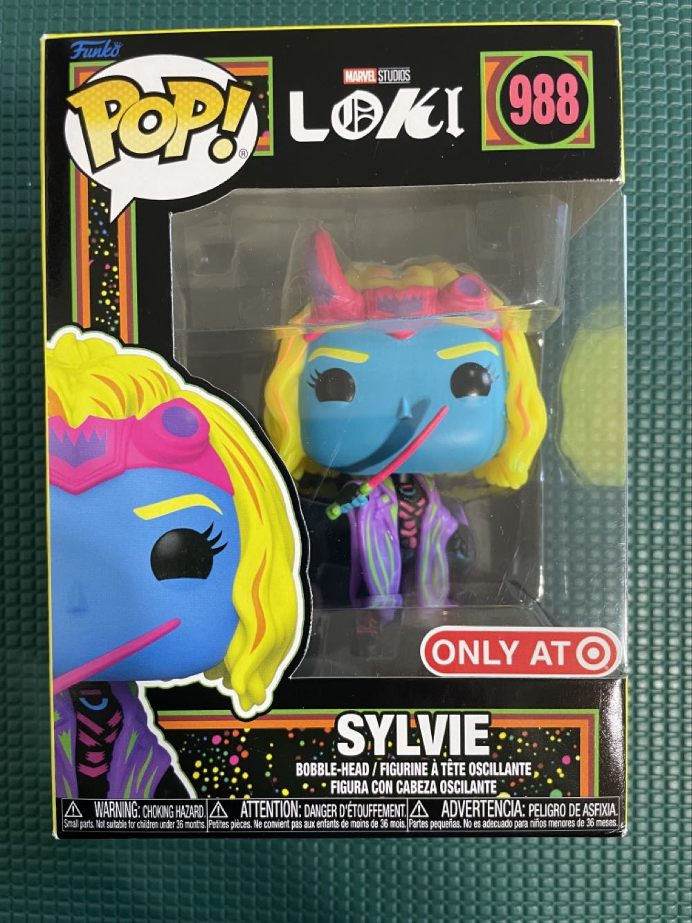 Sylvie - Loki vinyl figure collectible [Barcode 889698627580] - Main Image 2