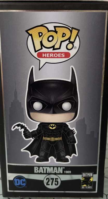 Batman  - Batman vinyl figure collectible - Main Image 3