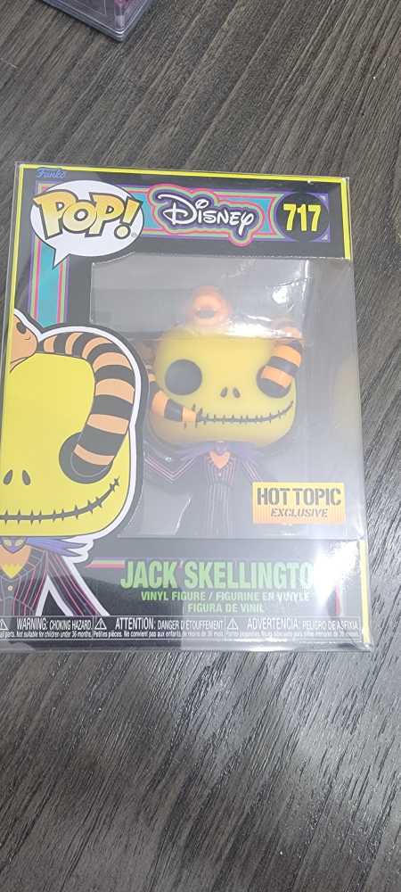 NIGHTMARE BEFORE CHRISTMAS: JACK SKELLINGTON - Disney vinyl figure collectible [Barcode 889698649643] - Main Image 3