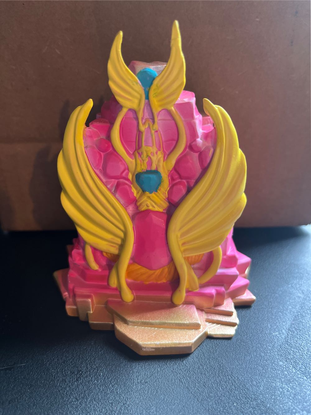 Crystal Castle  vinyl figure collectible - Main Image 3