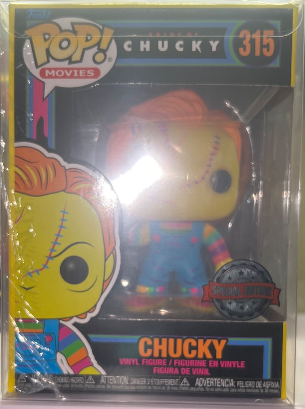 Chucky (Blacklight) - Child’s Play vinyl figure collectible [Barcode 889698649070] - Main Image 4