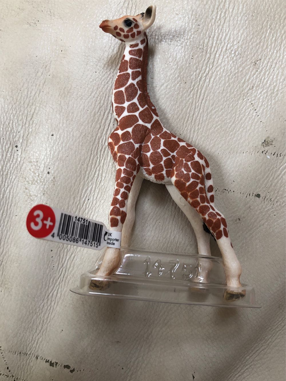 Giraffe Calf  vinyl figure collectible [Barcode 4005086147515] - Main Image 2