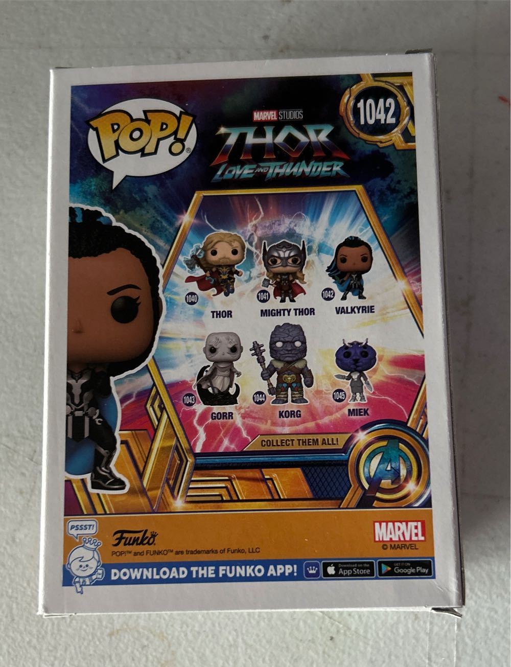 Valkyrie - Marvel Universe vinyl figure collectible [Barcode 889698624237] - Main Image 3