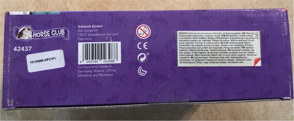 Schleich Horse Club 15-piece Playset    Horse Stall With Tori And Princess The Horse  vinyl figure collectible [Barcode 4055744023088] - Main Image 4