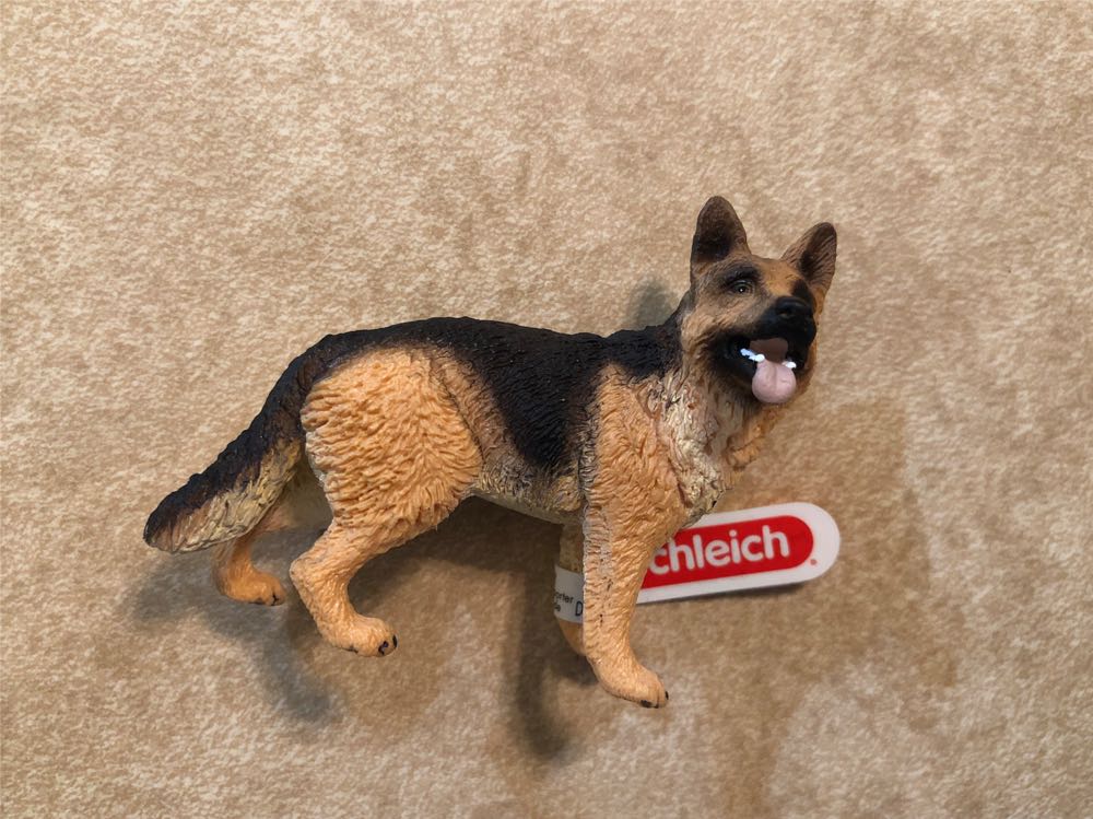 Schleich Farm World German Shepherd Educational Figurine For Kids Ages 3-8  vinyl figure collectible [Barcode 4005086168312] - Main Image 2