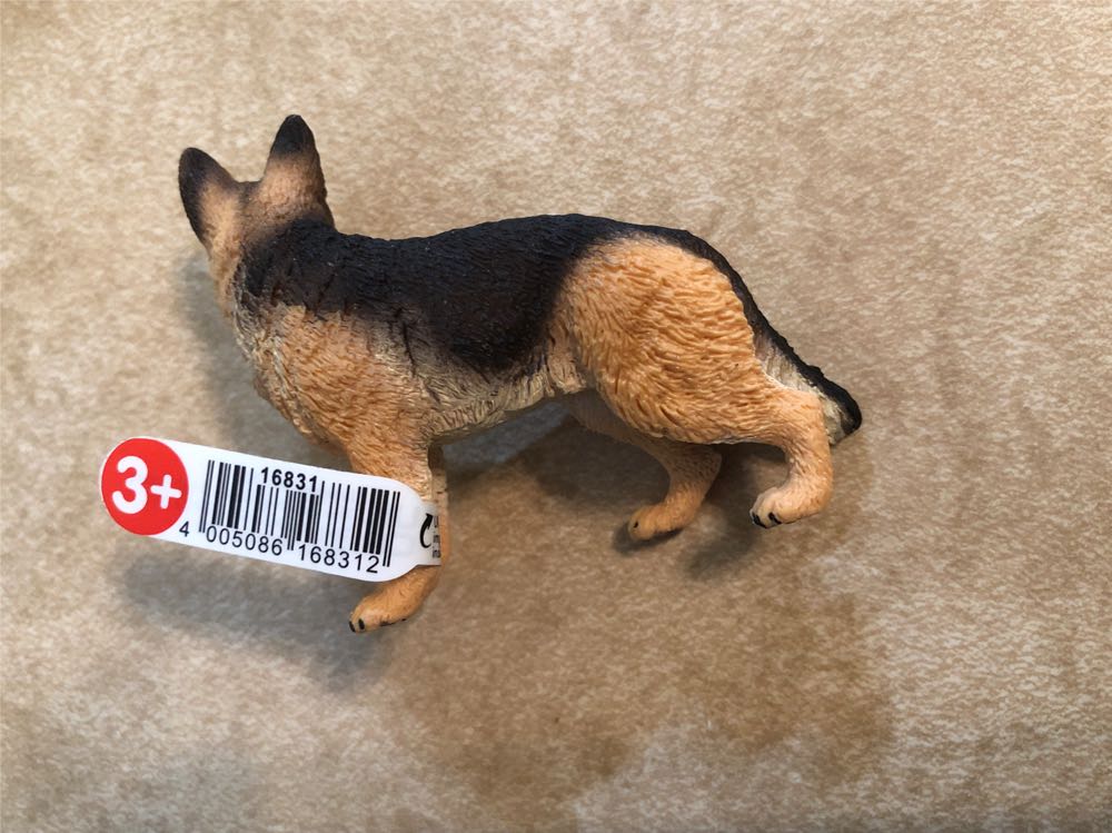 Schleich Farm World German Shepherd Educational Figurine For Kids Ages 3-8  vinyl figure collectible [Barcode 4005086168312] - Main Image 3