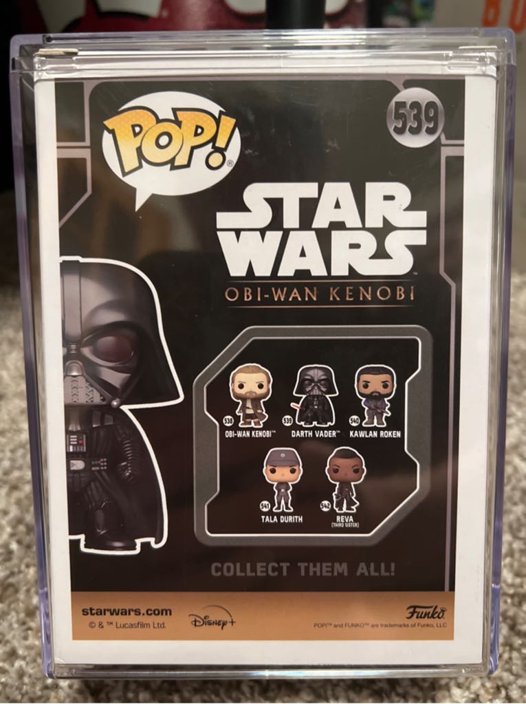 Darth Vader - Star Wars vinyl figure collectible [Barcode 889698645577] - Main Image 2