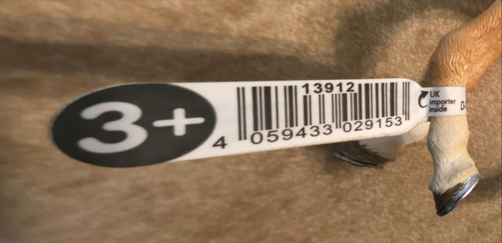 Schleich  American Saddlebred Mare  vinyl figure collectible [Barcode 4059433029153] - Main Image 4