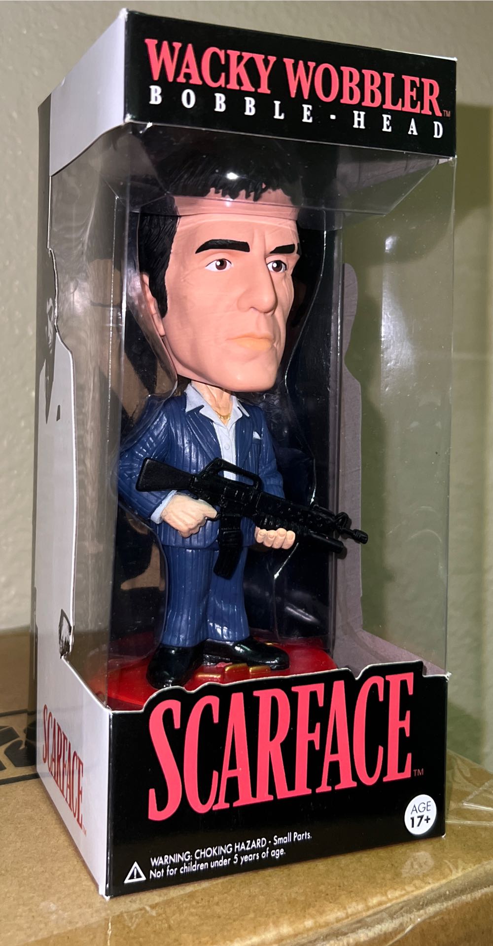Scarface/Tony Montana Al Pacino - Scarface vinyl figure collectible [Barcode 830395020952] - Main Image 2