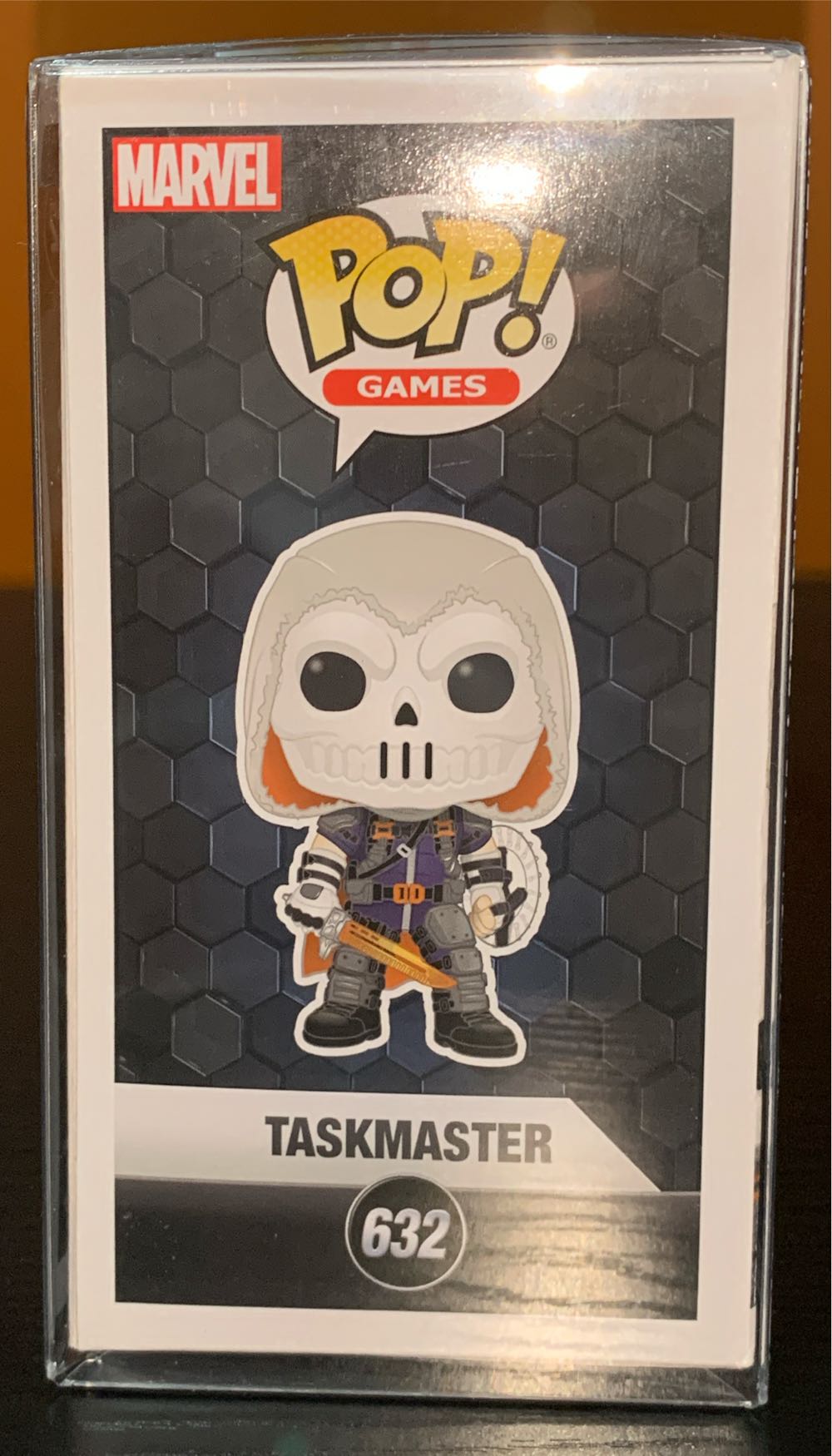 #632: Taskmaster - Avengers Gamerverse vinyl figure collectible [Barcode 889698478151] - Main Image 4