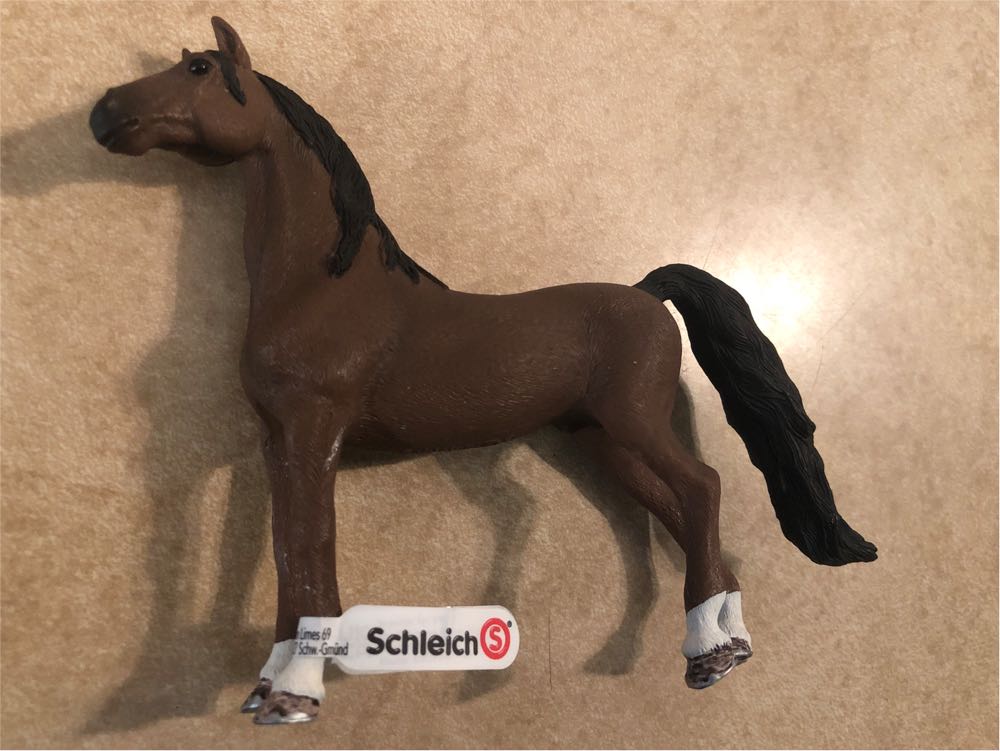 Schleich Horse Club  American Saddlebred Gelding  vinyl figure collectible [Barcode 4059433027067] - Main Image 3