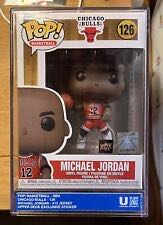 Michael Jordan (Red) - NBA vinyl figure collectible [Barcode 889698606899] - Main Image 4