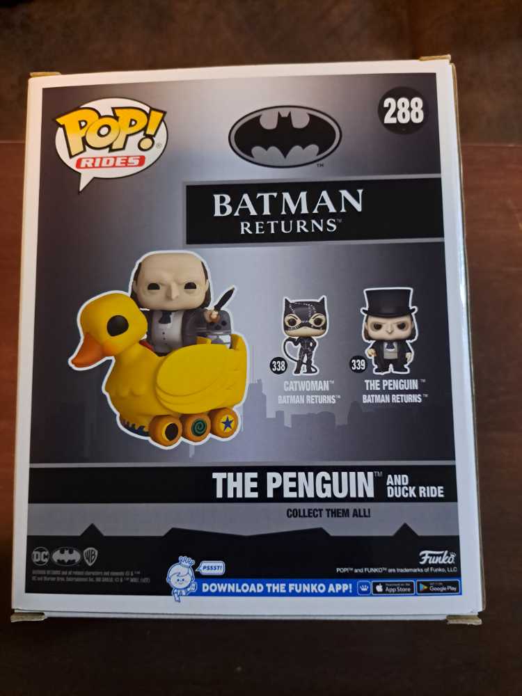 The Penguin and Duck Ride - Batman vinyl figure collectible [Barcode 889698652148] - Main Image 3