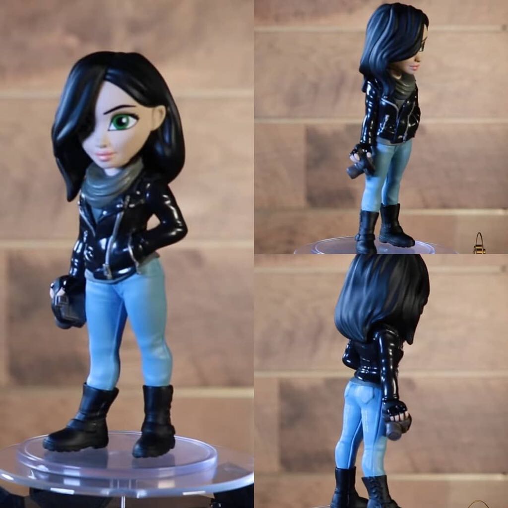 Jessica Jones  vinyl figure collectible [Barcode 889698311229] - Main Image 2