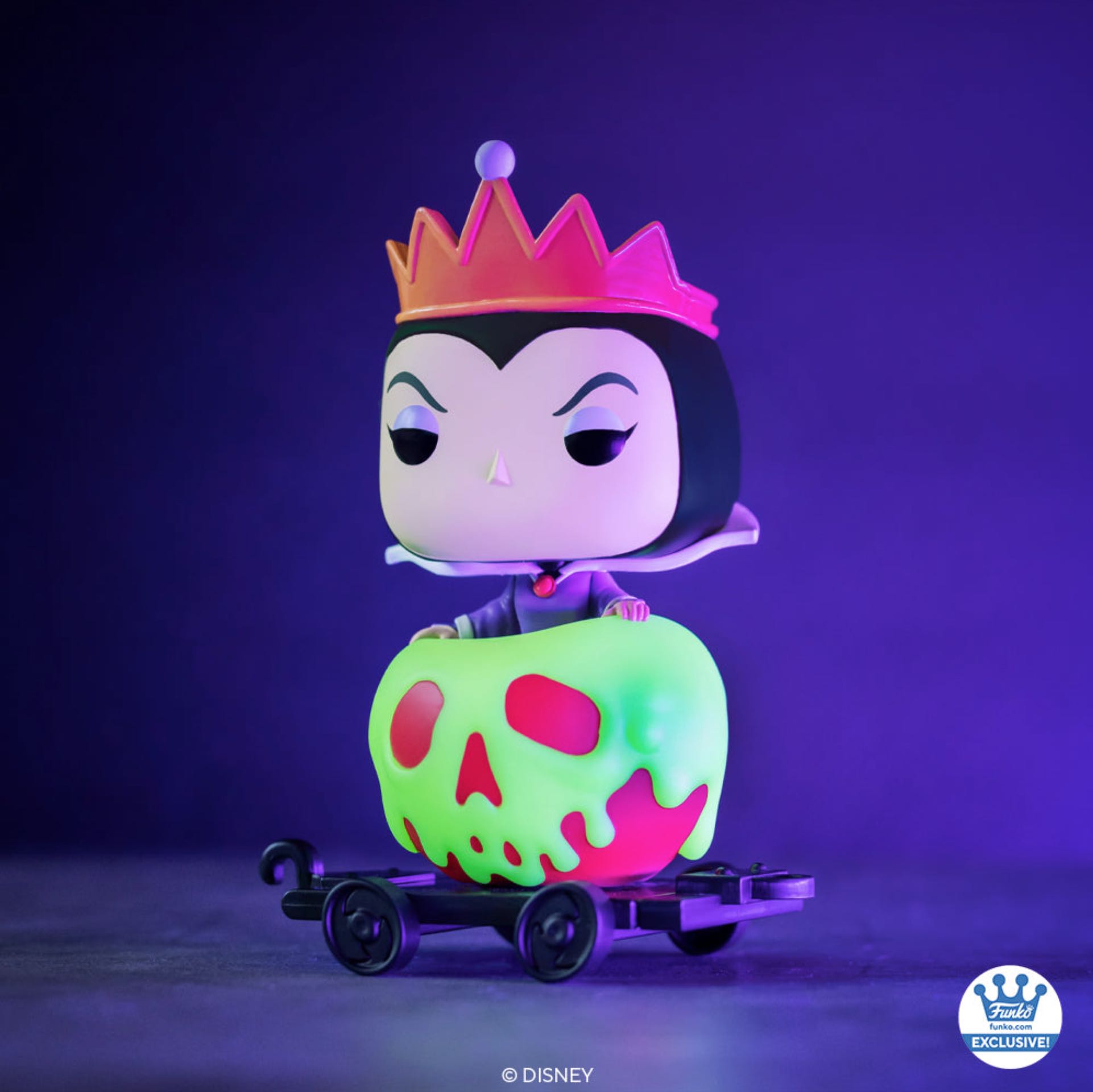 Evil Queen In Cart - 16 - Disney Villains - Exclusive -  Funko Pop Trains - Disney Villains vinyl figure collectible [Barcode 889698650946] - Main Image 2