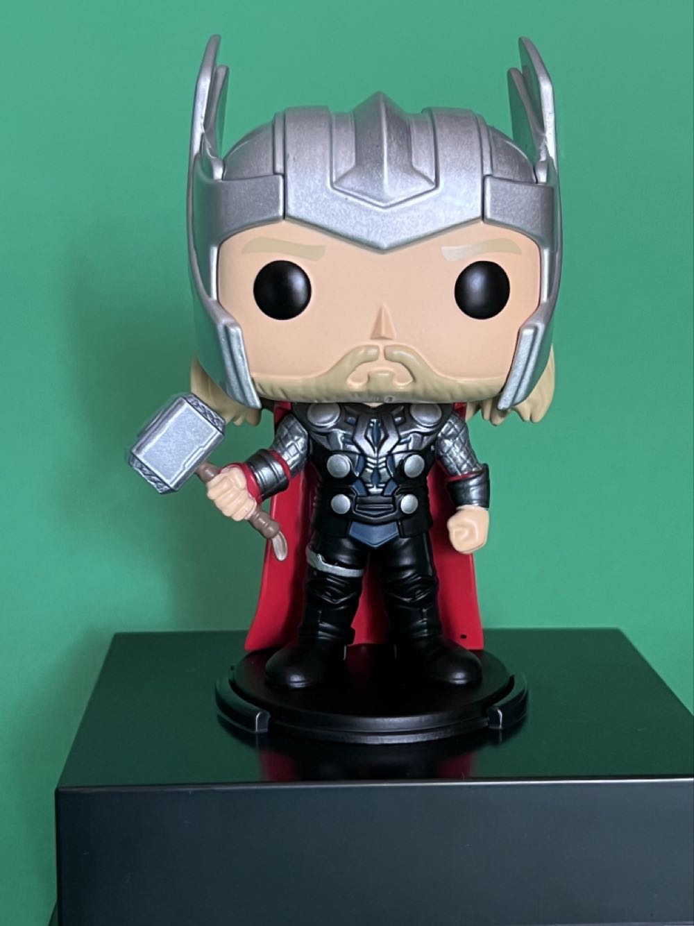Thor Die Cast - Marvel Universe vinyl figure collectible [Barcode 889698637329] - Main Image 3