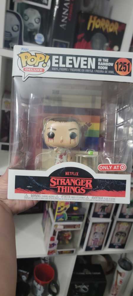 Eleven In The Rainbow Room - Stranger Things vinyl figure collectible [Barcode 889698623865] - Main Image 2