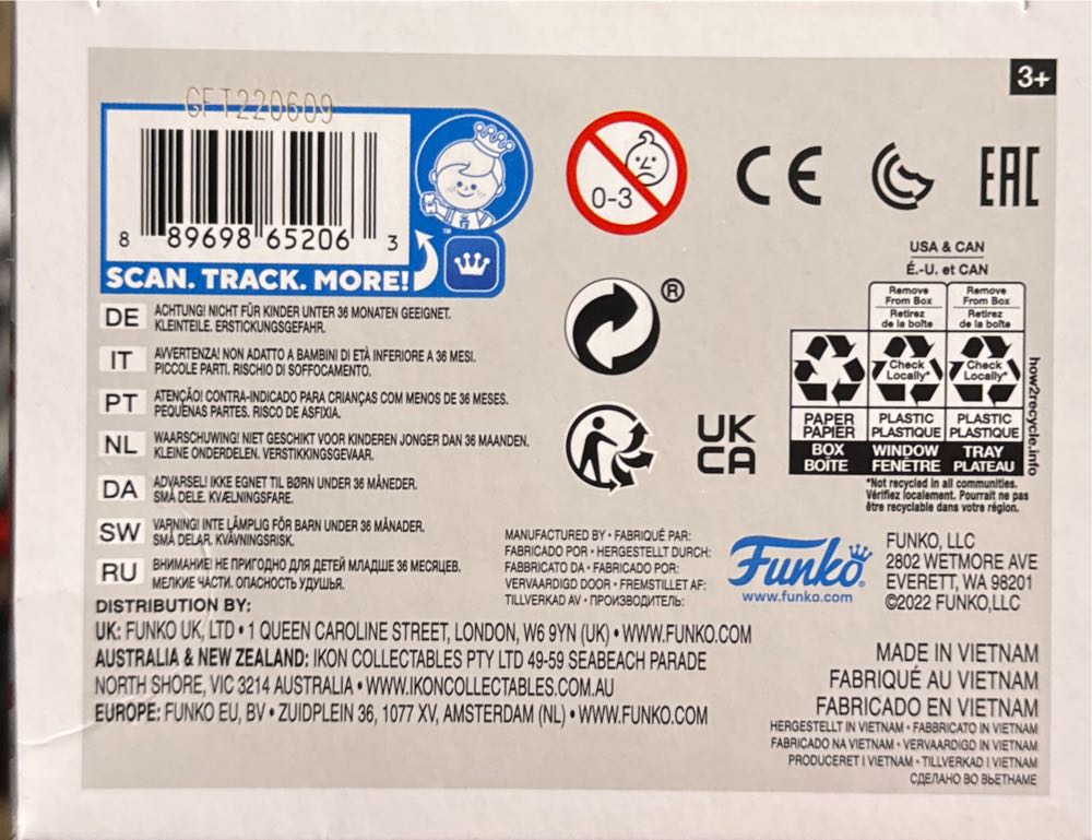 Superman Red - DC: Superheroes vinyl figure collectible [Barcode 889698652063] - Main Image 4